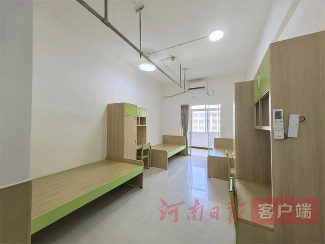 从8人间到夫妻房<strong></p>
<p>加密货币行情</strong>,郑州富士康员工幸福安居“进行时”