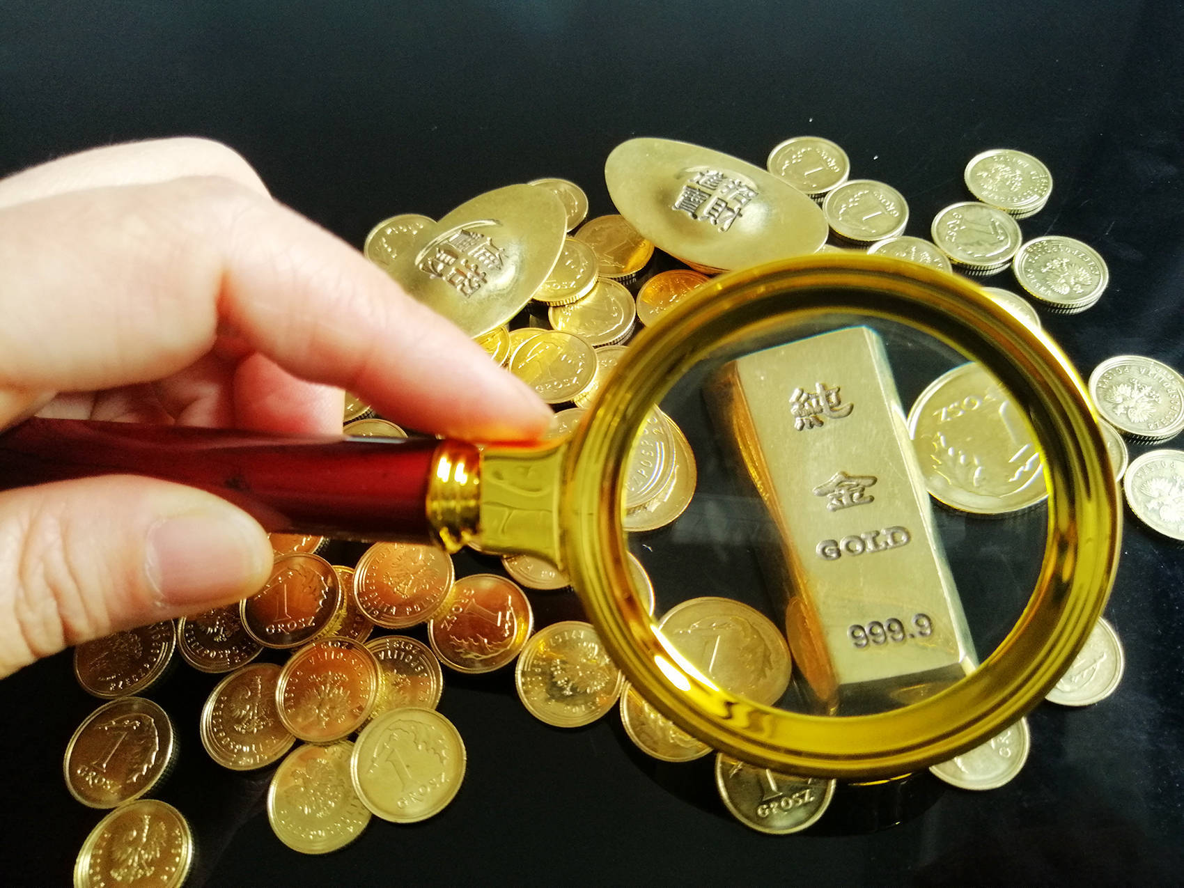 国际金价<strong></p>
<p>加密货币</strong>,再创历史新高!消费者:从今年年中一直观望到十一,没想到越等越贵!机构:仍上涨空间