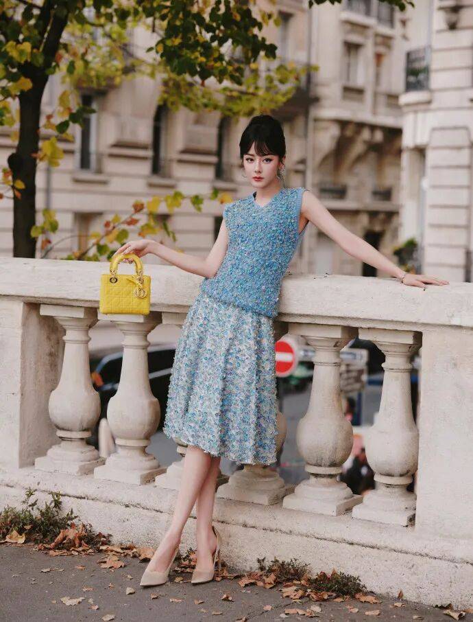 时装周上的女明星<strong></p>
<p>加密货币</strong>,秋冬氛围感一键封顶!