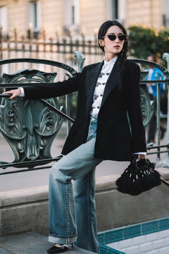 时装周上的女明星<strong></p>
<p>加密货币</strong>,秋冬氛围感一键封顶!