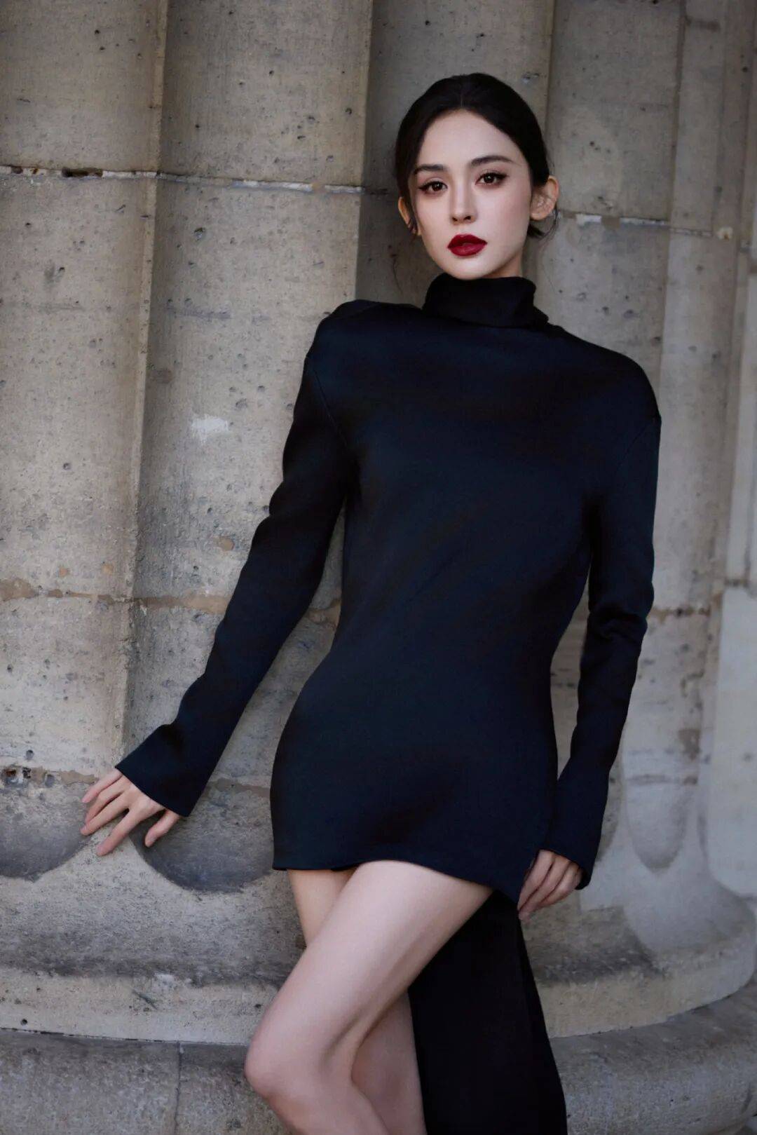 时装周上的女明星<strong></p>
<p>加密货币</strong>,秋冬氛围感一键封顶!