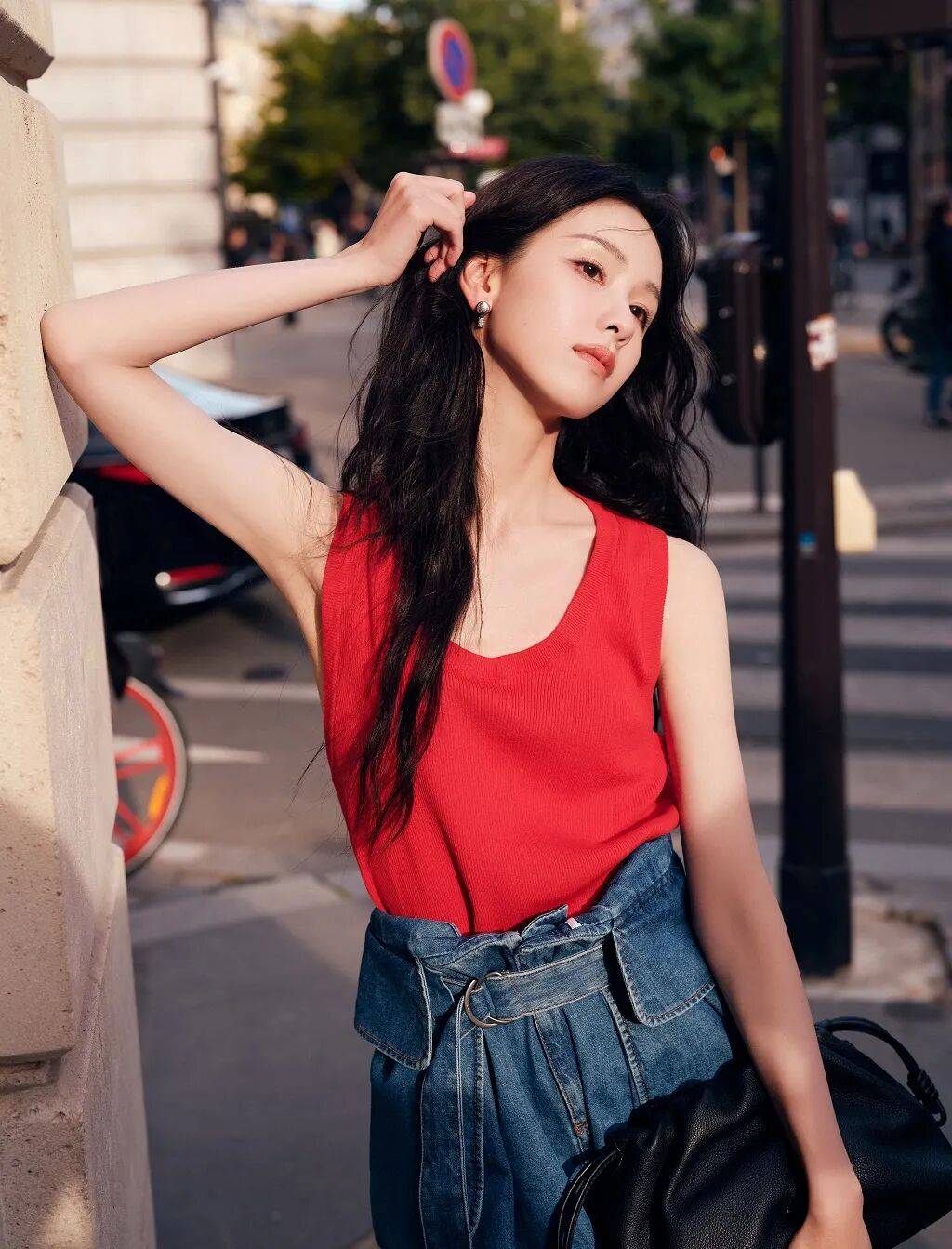 时装周上的女明星<strong></p>
<p>加密货币</strong>,秋冬氛围感一键封顶!