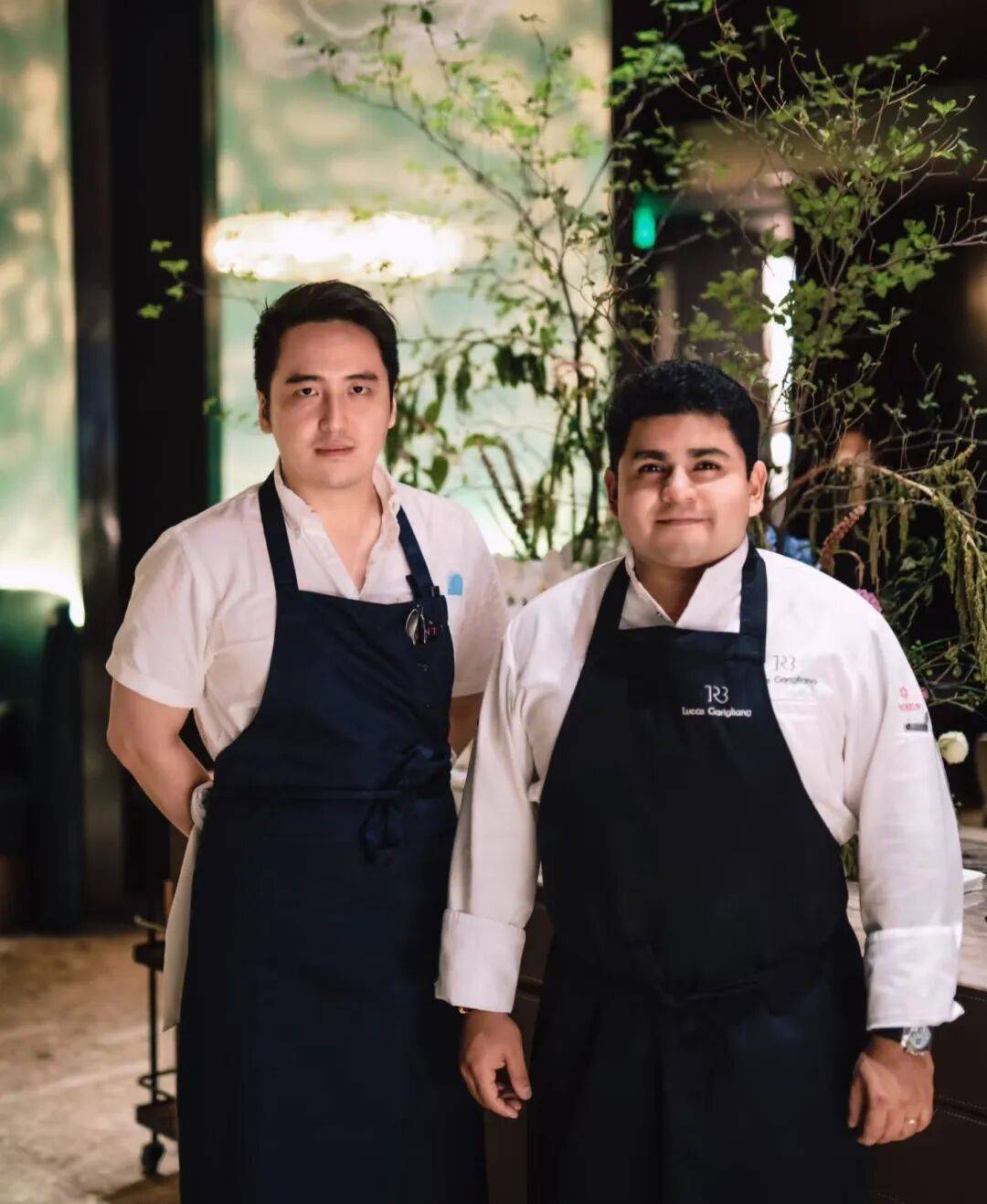 精致餐饮<strong></p>
<p>加密货币</strong>,以饭封神 | 商业头条No.94