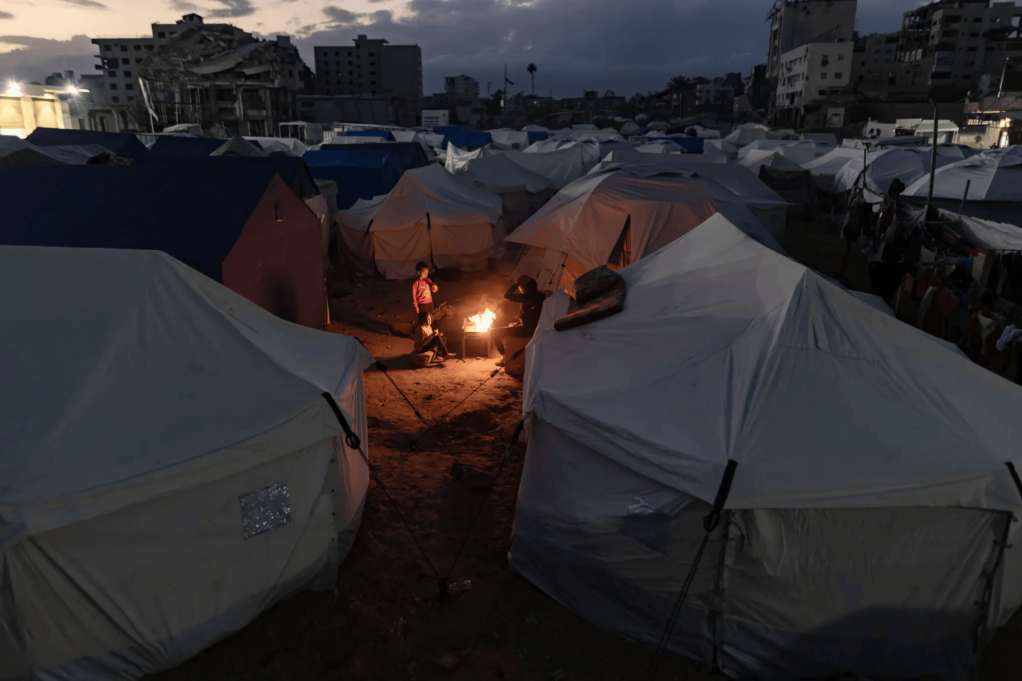 加沙战争两周年:分裂的以色列<strong></p>
<p>加密货币钱包</strong>,无力的巴勒斯坦