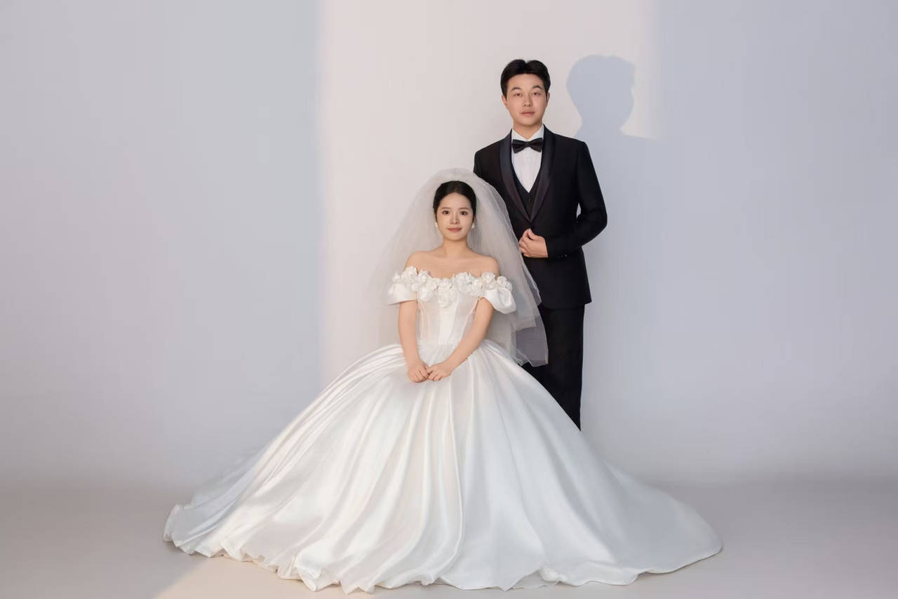 那个让老师骄傲的“调皮”班级!30年同学聚会<strong></p>
<p>加密货币价格</strong>,还伴有一封来自贵州的感谢信