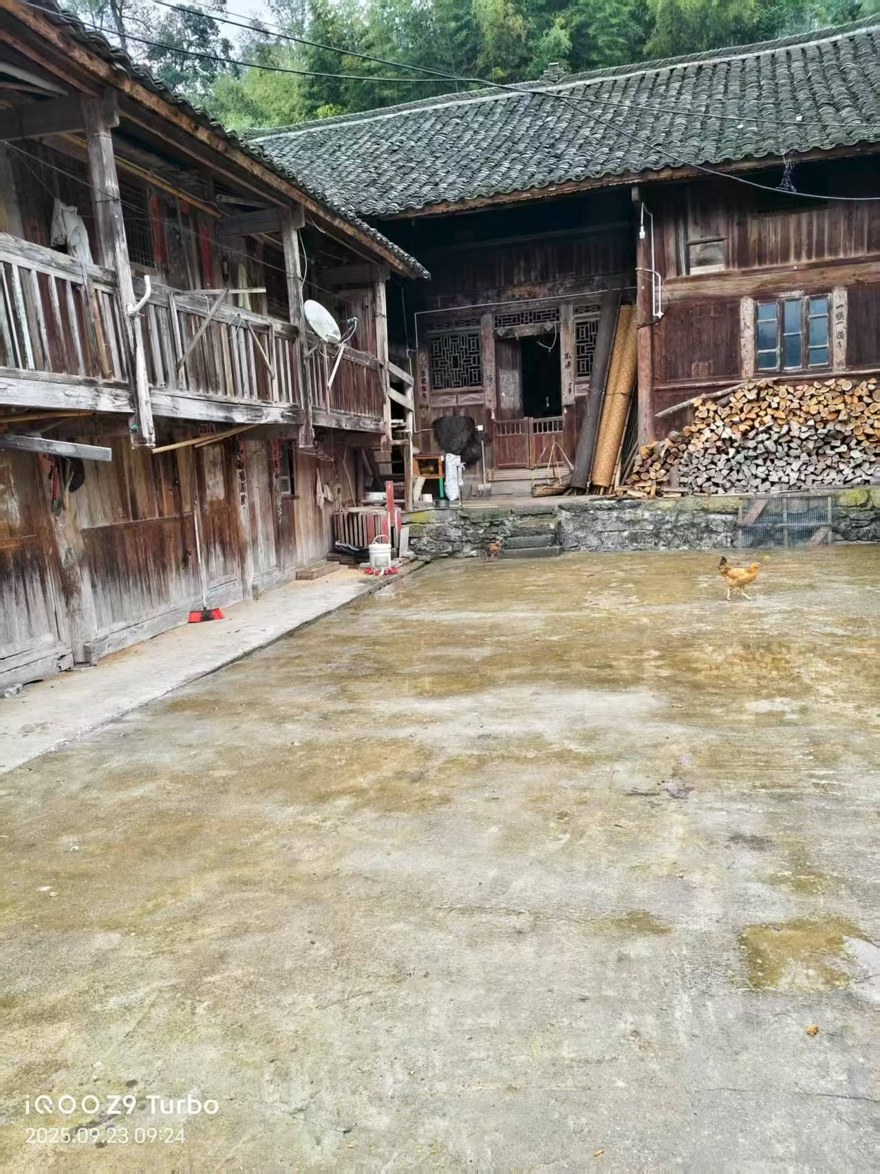 那个让老师骄傲的“调皮”班级!30年同学聚会<strong></p>
<p>加密货币价格</strong>,还伴有一封来自贵州的感谢信