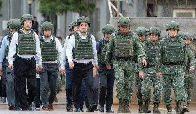 特朗普选定两枚“棋子”<strong></p>
<p>加密货币概念股</strong>,会诱导与中国发生“可控的”军事冲突吗?