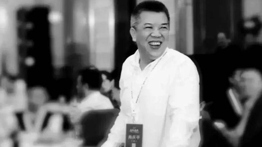 传宗馥莉被带走<strong></p>
<p>加密货币概念股</strong>,娃哈哈董事会成员回应;资深天使投资人因车祸不幸离世;微信灰度测试一次性撤回全部消息;鸡排哥疑似成立工作室丨邦早报