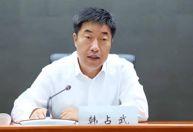 中央委员被“双开”<strong></p>
<p>区块链</strong>,62岁女副部任上被查!中纪委上周通报查处26人