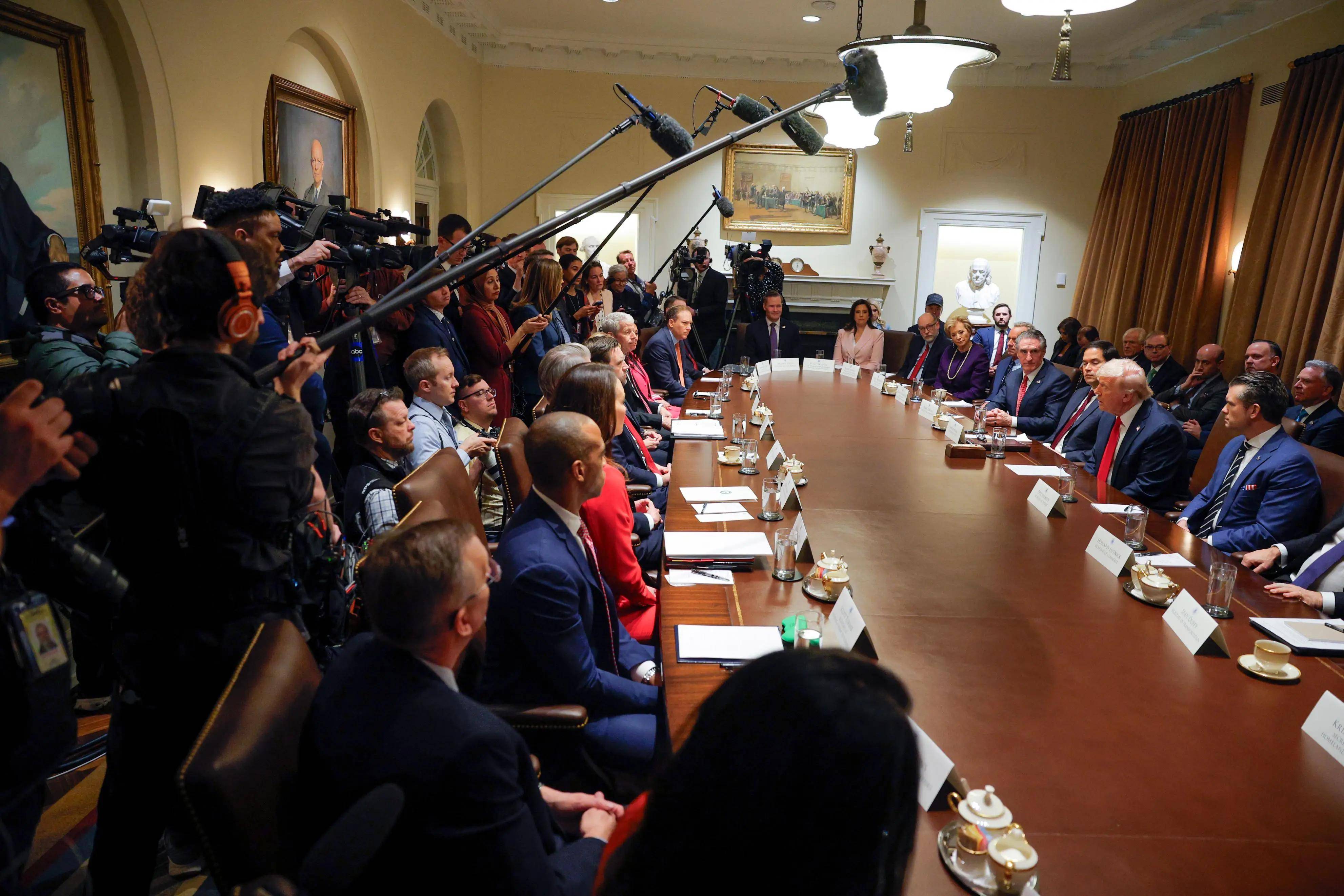 零时零分<strong></p>
<p>区块链技术开发</strong>，中方反制准时开始，美财长通知中国，100%关税可以撤回