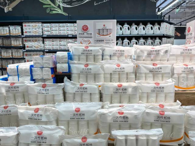 账上躺了41亿<strong></p>
<p>瑞波币今日行情</strong>,于东来烦恼人太多