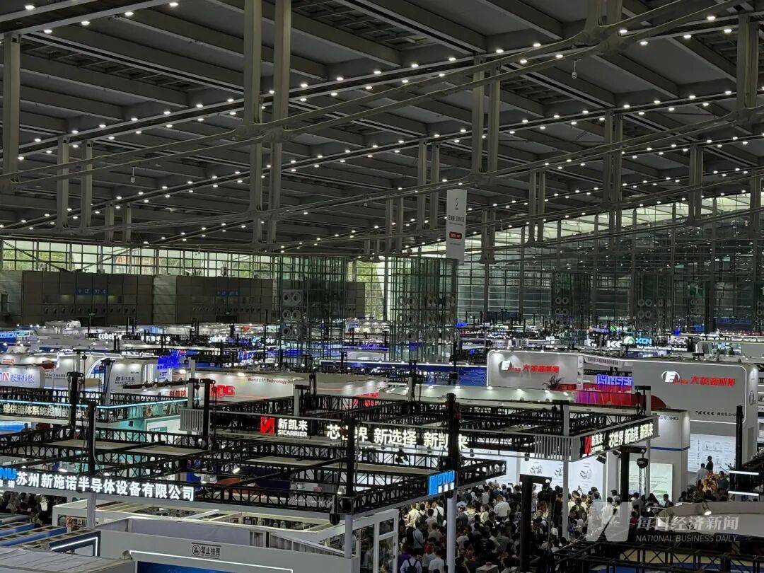 “我们特地赶早来的<strong></p>
<p>瑞波币今日行情</strong>,你们的光刻机在哪里?”深圳一家成立才几年的公司,今天爆火!