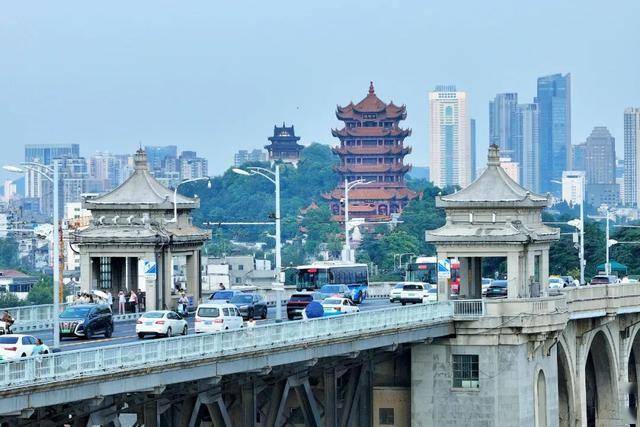 今天是她68岁生日<strong></p>
<p>瑞波币</strong>,武汉人:不准退休!