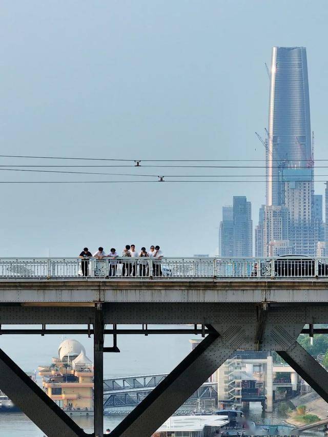 今天是她68岁生日<strong></p>
<p>瑞波币</strong>,武汉人:不准退休!