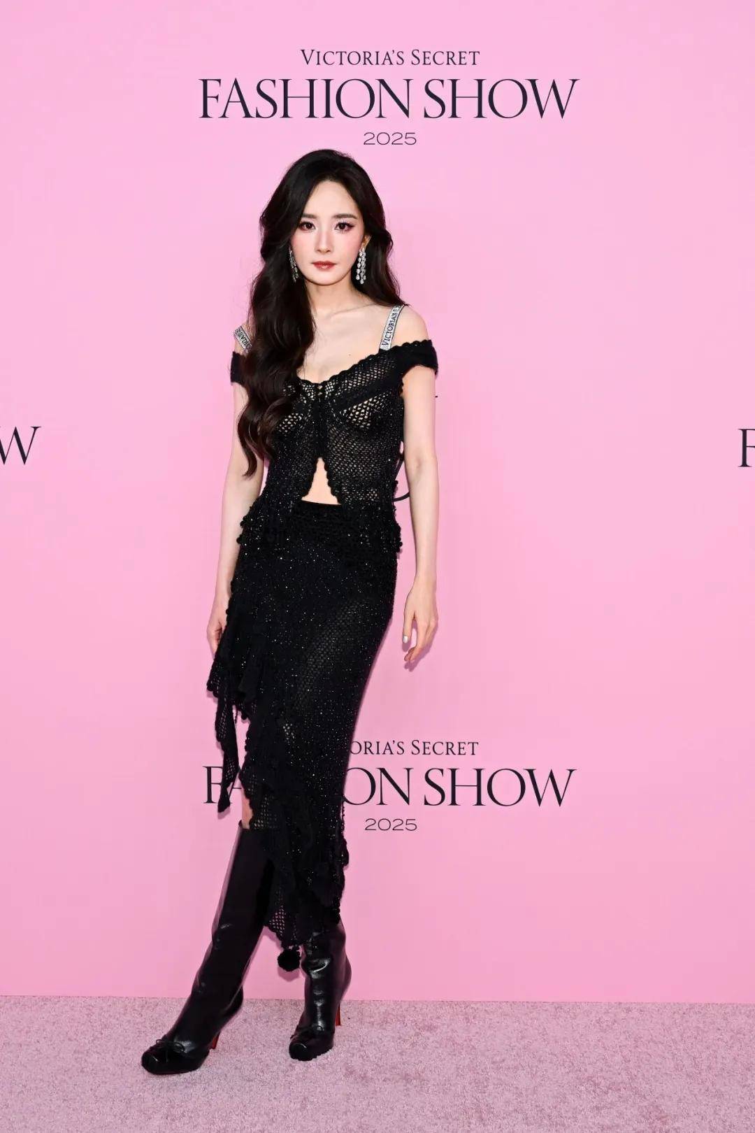 超模均龄30+、不要性感要多元<strong></p>
<p>瑞波币</strong>,维秘秀还有新鲜感吗?