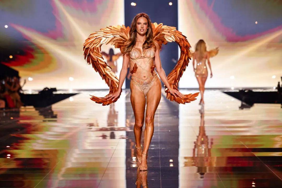 超模均龄30+、不要性感要多元<strong></p>
<p>瑞波币</strong>,维秘秀还有新鲜感吗?