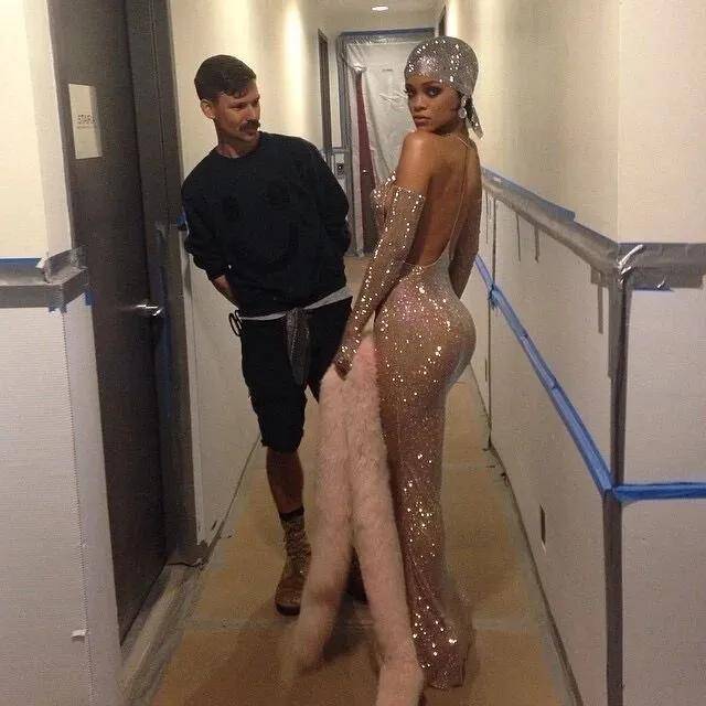 超模均龄30+、不要性感要多元<strong></p>
<p>瑞波币</strong>,维秘秀还有新鲜感吗?