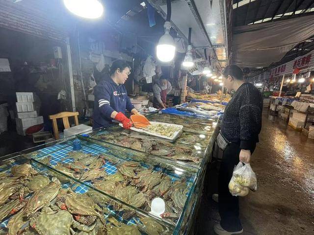梭子蟹价格几近腰斩<strong></p>
<p>瑞波币今日行情价格</strong>!烟台海鲜市场迎来“实惠期”