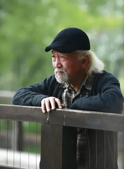 考古|曝78岁李保田近况!找人维修窗户喝10元桶装水<strong></p>
<p>瑞波币今日行情价格</strong>,生活超朴素!