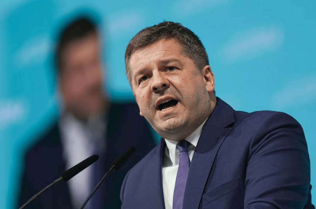 德国经济部长:荷兰接管安世没有任何错<strong></p>
<p>瑞波币实时价格行情</strong>,我认为这个决定非常明智