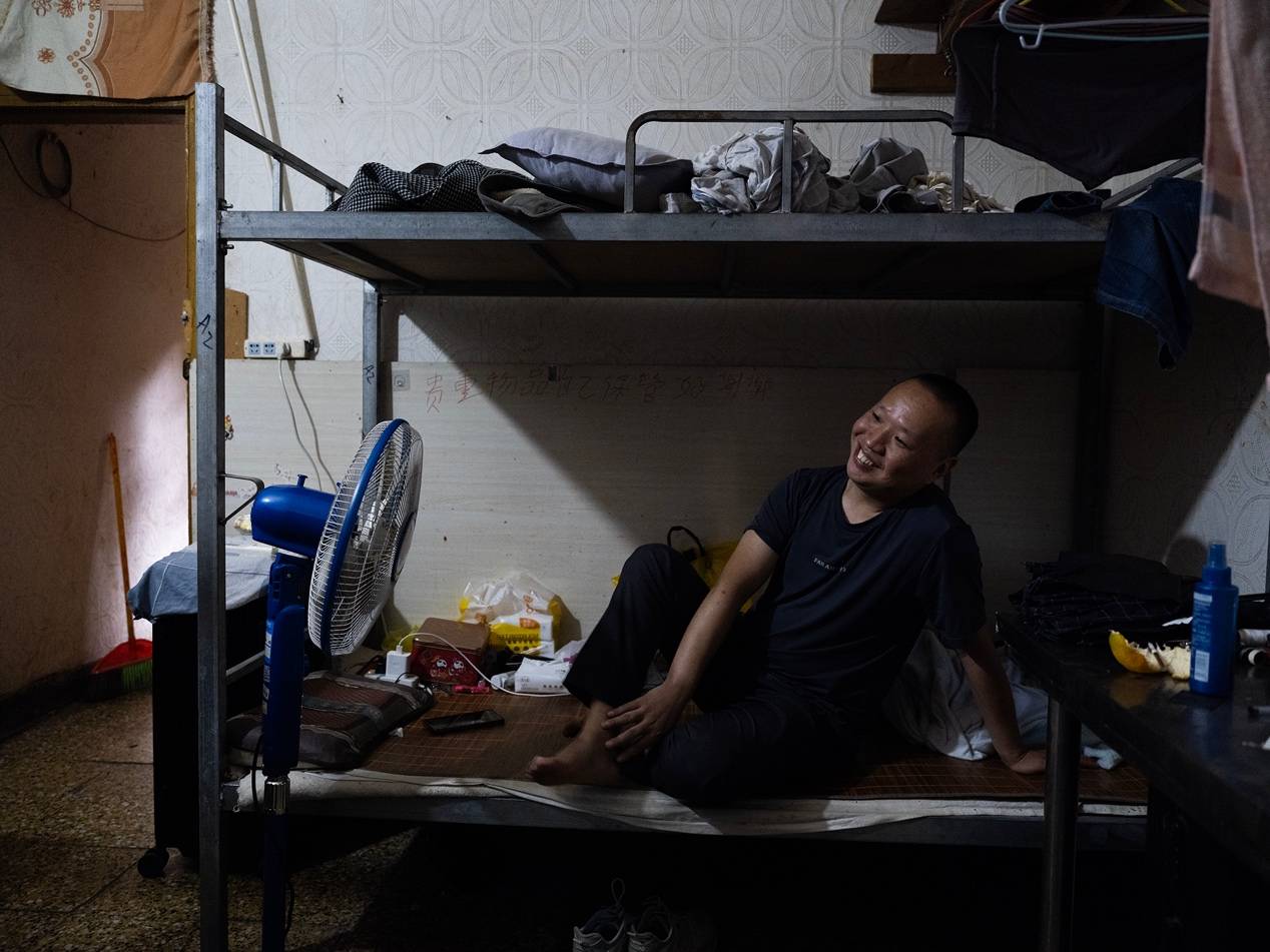 <strong></p>
<p>瑞波币今日行情价</strong>他们挤在8元一晚的旅店 几百人抢一个活