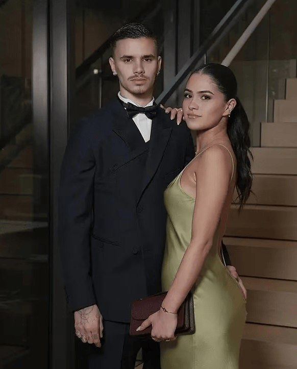 考古|小贝俩儿子恋上同一个女人<strong></p>
<p>瑞波币最新价格</strong>,原来贝克汉姆家族关系破裂竟是因为她!