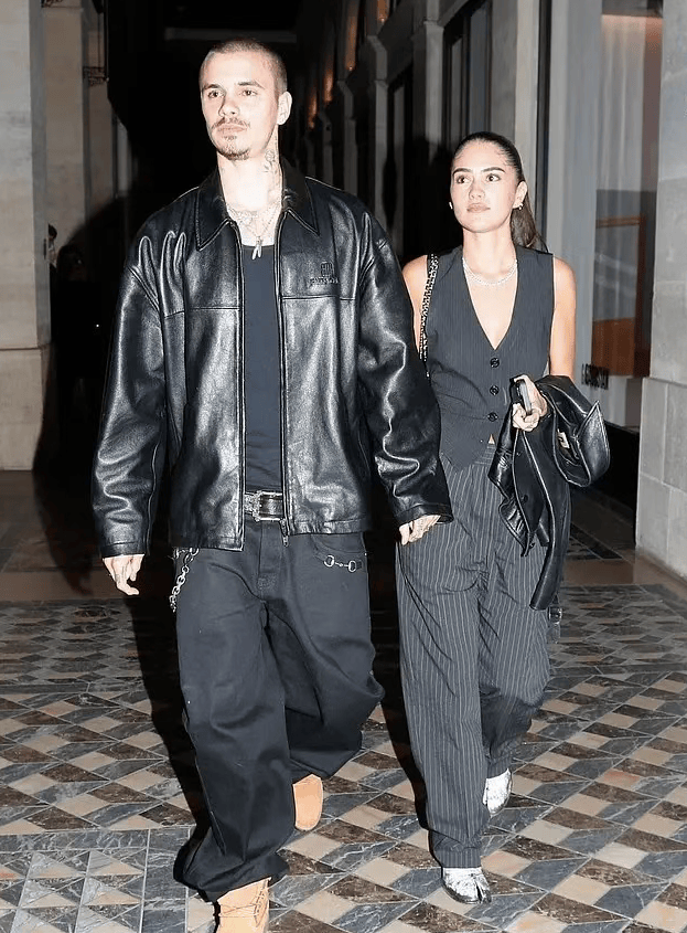 考古|小贝俩儿子恋上同一个女人<strong></p>
<p>瑞波币最新价格</strong>,原来贝克汉姆家族关系破裂竟是因为她!