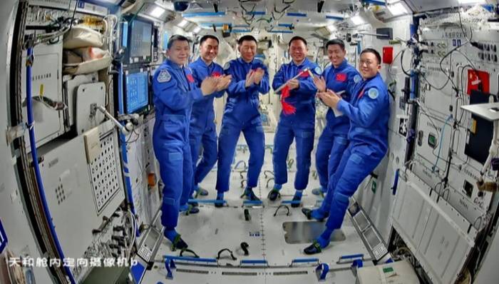 疑似遭空间微小碎片撞击<strong></p>
<p>泰达币</strong>，神舟二十号返回任务将推迟进行