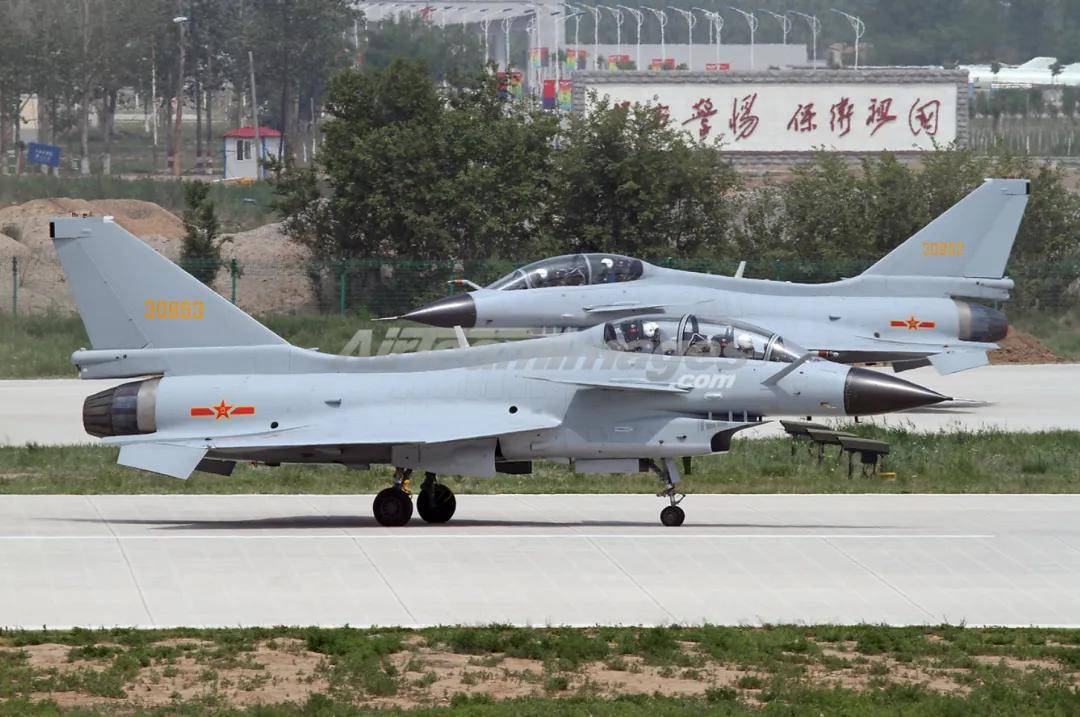 歼-35青春版<strong></p>
<p>泰达币</strong>?076专用舰载机?新机“超级小黄蜂”究竟是干嘛的?