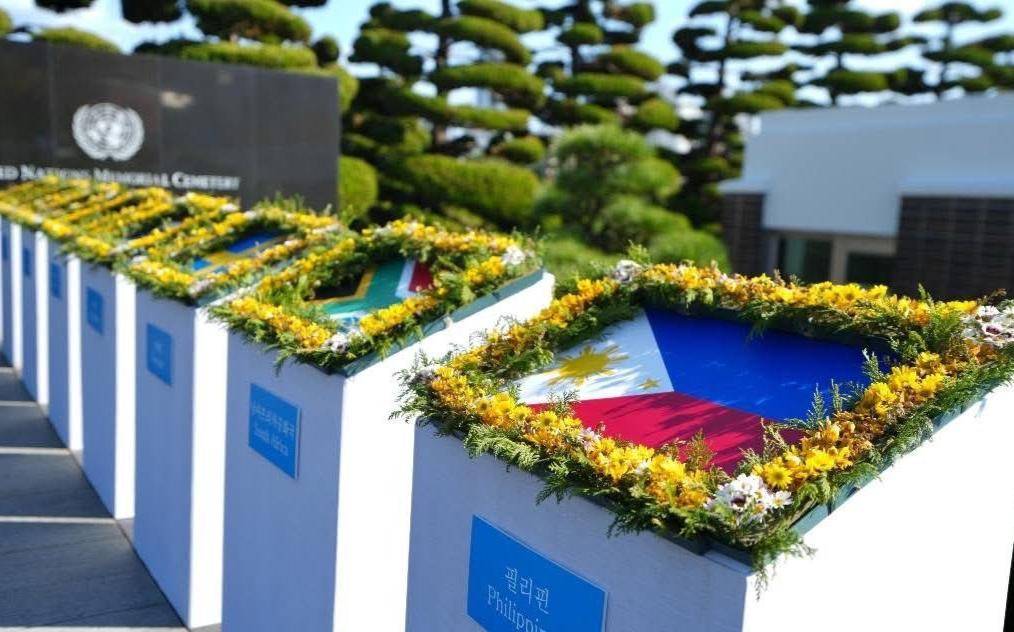 美军再度遭遇耻辱时刻:中国海军6艘战舰包围<strong></p>
<p>泰达币今日价格</strong>,815舰插入南海演习