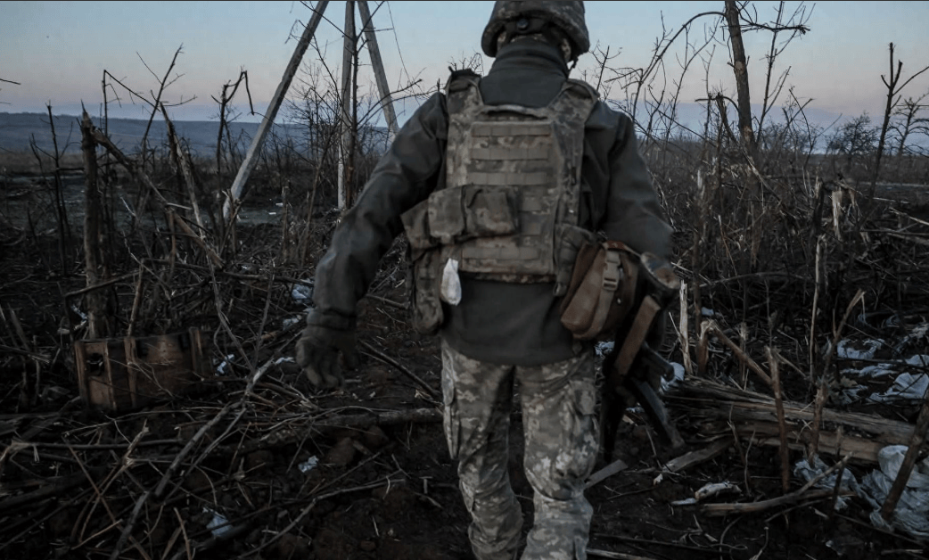 泽连斯基谎言碎了一地<strong></p>
<p>泰达币今日价格</strong>,乌军认清事实承认红军城败了,血战到底只为美国?