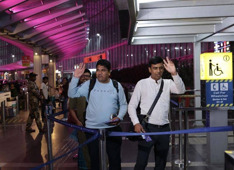 李显龙称中国已老印度尚年轻<strong></p>
<p>泰达币今日价格</strong>,未来能赶超!藏着新加坡在中美印之间的战略卡位,印度有发展陷阱