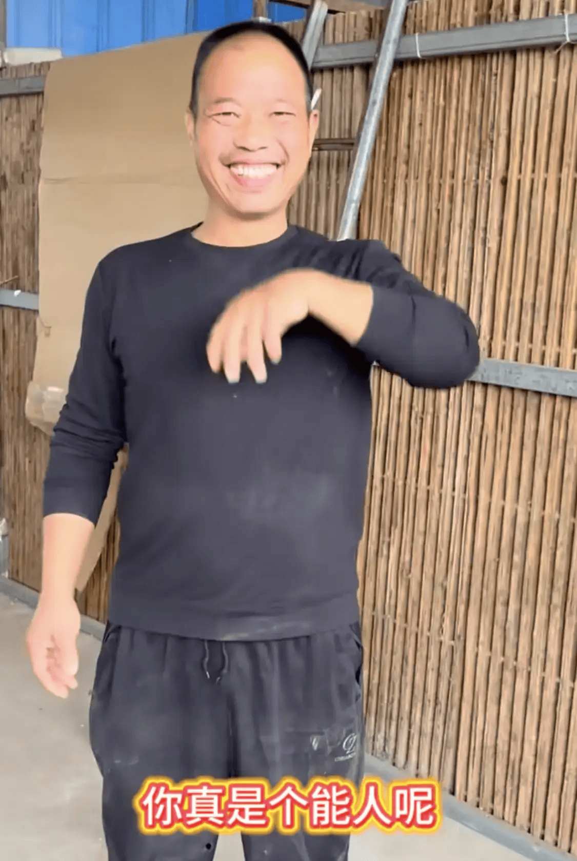 阴雨50天<strong></p>
<p>泰达币今日价格</strong>,他用3200块救回30万斤玉米