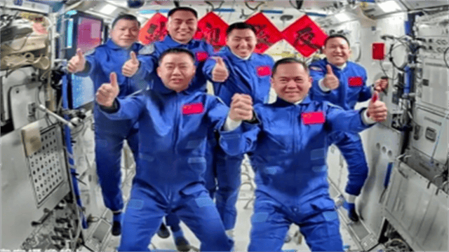 太空上演惊魂一刻!神舟二十号遭神秘物体撞击<strong></p>
<p>usdt泰达币</strong>,返回任务紧急暂停