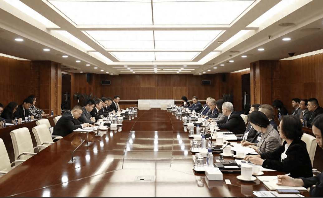 美方代表团来到北京<strong></p>
<p>usdt泰达币</strong>，跟李成钢部长直接对上线，说起话来客客气气的