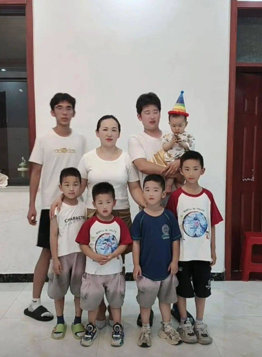 85后夫妻16年生<strong></p>
<p>usdt泰达币</strong>了6个儿子:一直想生个女儿