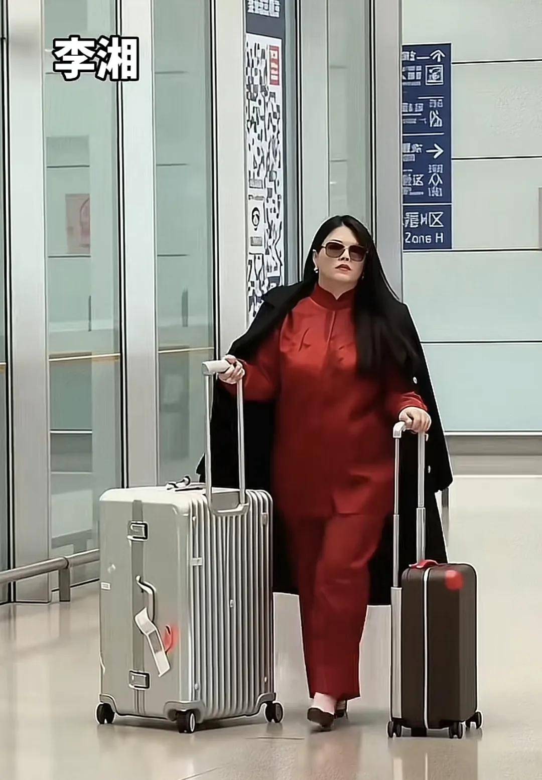 李湘气得翻出了瘦瘦的照片……她年轻时确实是仙女啊<strong></p>
<p>usdt泰达币</strong>!