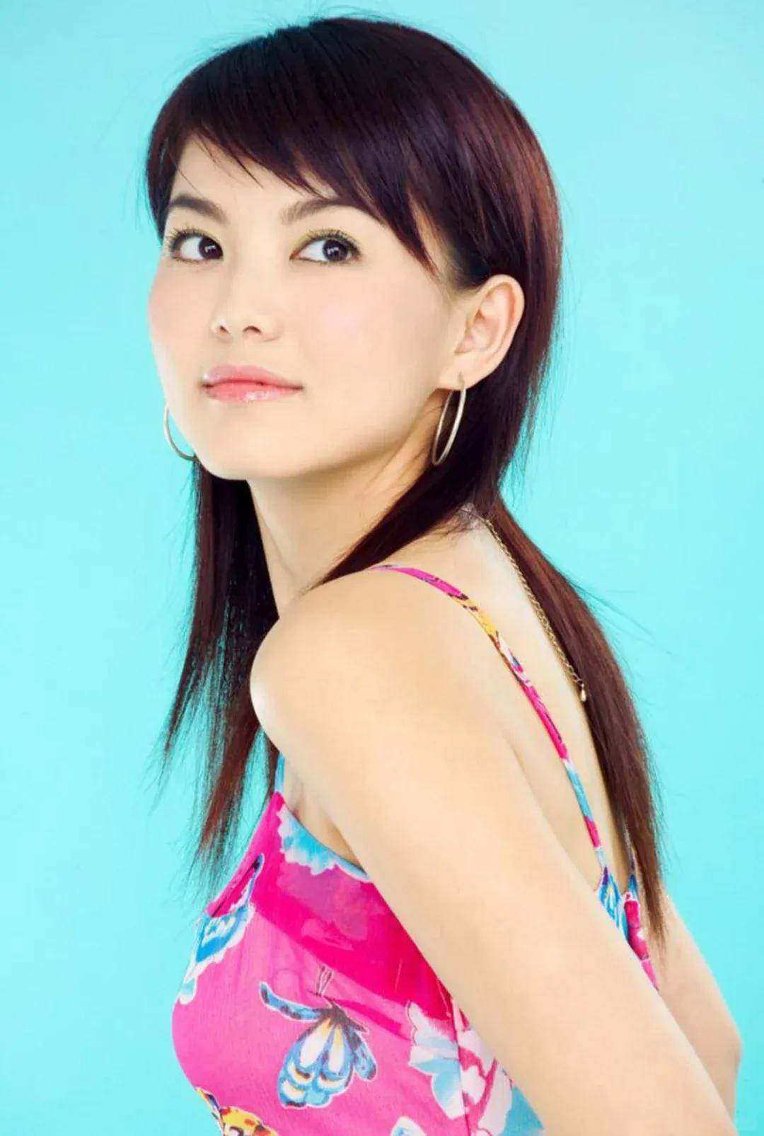 李湘气得翻出了瘦瘦的照片……她年轻时确实是仙女啊<strong></p>
<p>usdt泰达币</strong>!