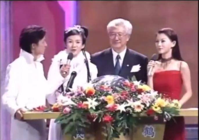 李湘气得翻出了瘦瘦的照片……她年轻时确实是仙女啊<strong></p>
<p>usdt泰达币</strong>!