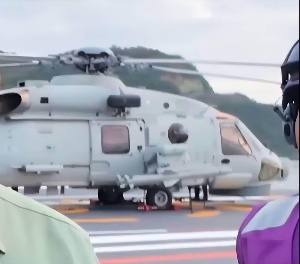 福建舰首次曝光6型舰载机<strong></p>
<p>泰达币官网</strong>,直-20配鹰击-9反舰导弹,打造海峡杀手