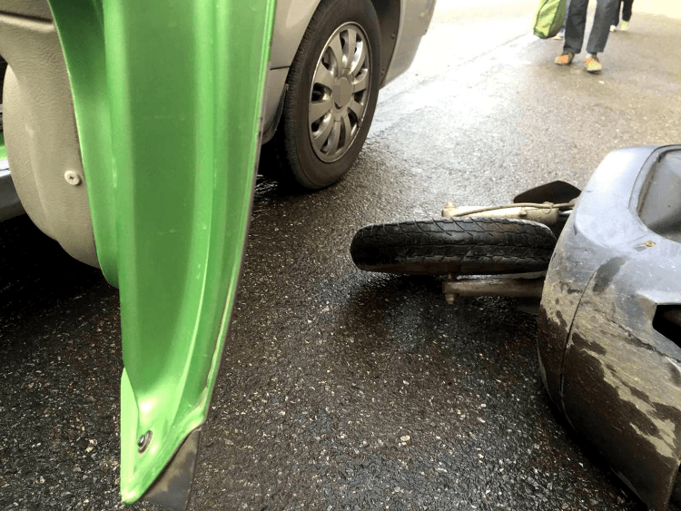 遭遇“开门杀”<strong></p>
<p>aicoin</strong>,保险公司拒赔怎么办?最高法拟出台司法解释,律师解读