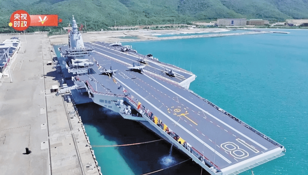 福建舰上班后<strong></p>
<p>aicoin官网</strong>,中国空军也不藏了!轰隆一声巨响,歼20旁多了架新战机