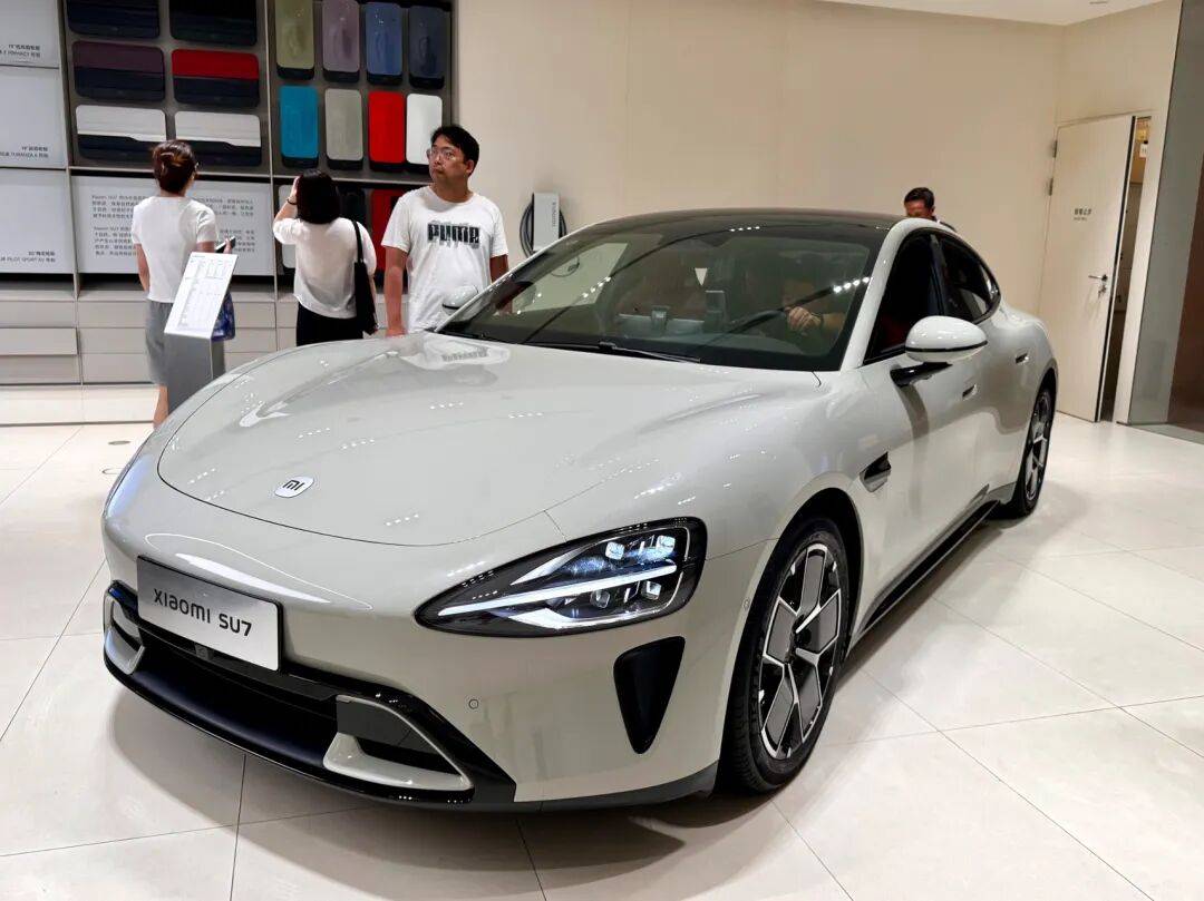 小米SU7常州再起火<strong></p>
<p>aicoin官网</strong>!车主称“锂电池未及时取出”