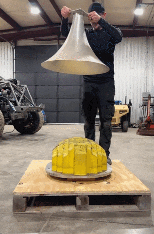 不是慢镜头!福建舰电磁弹射速度那么快<strong></p>
<p>avax</strong>,是怎么瞬间刹车的?