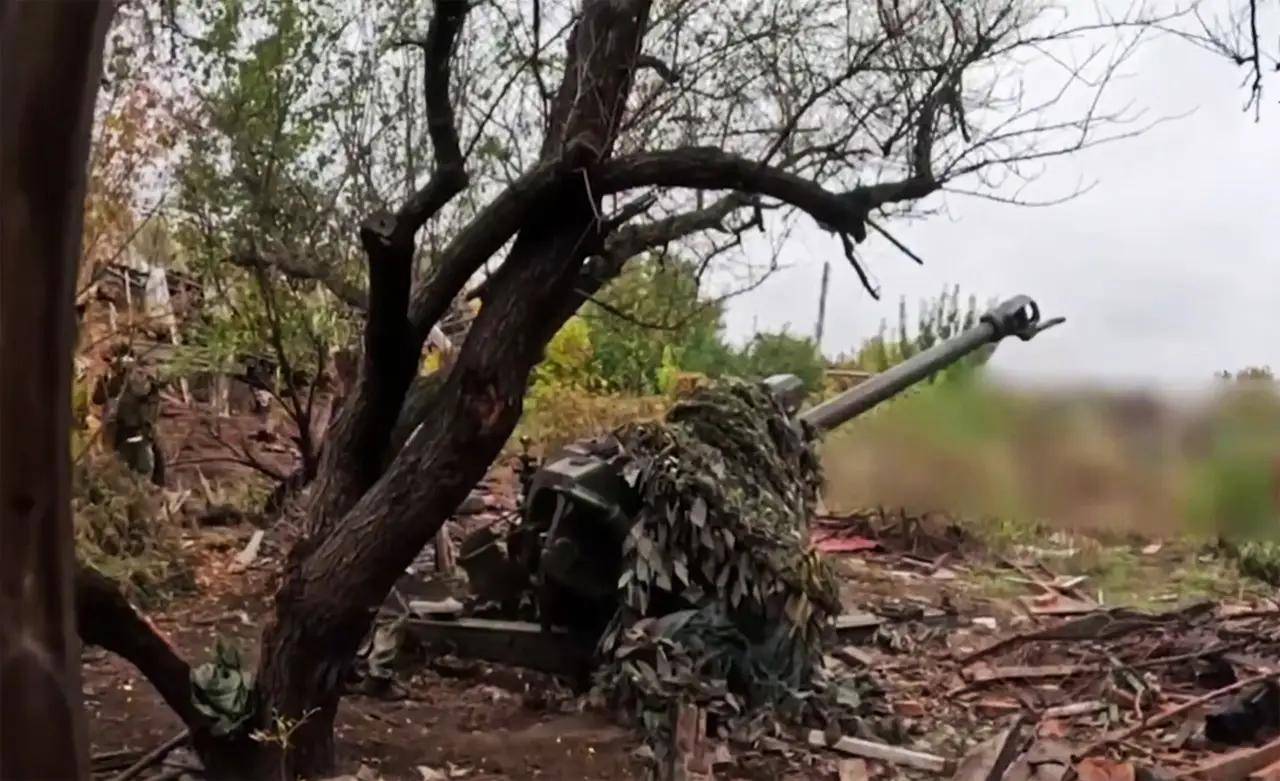 破城就是死路<strong></p>
<p>binance</strong>,泽连斯基拼命了,连炸12小时,否认红军城上督战队