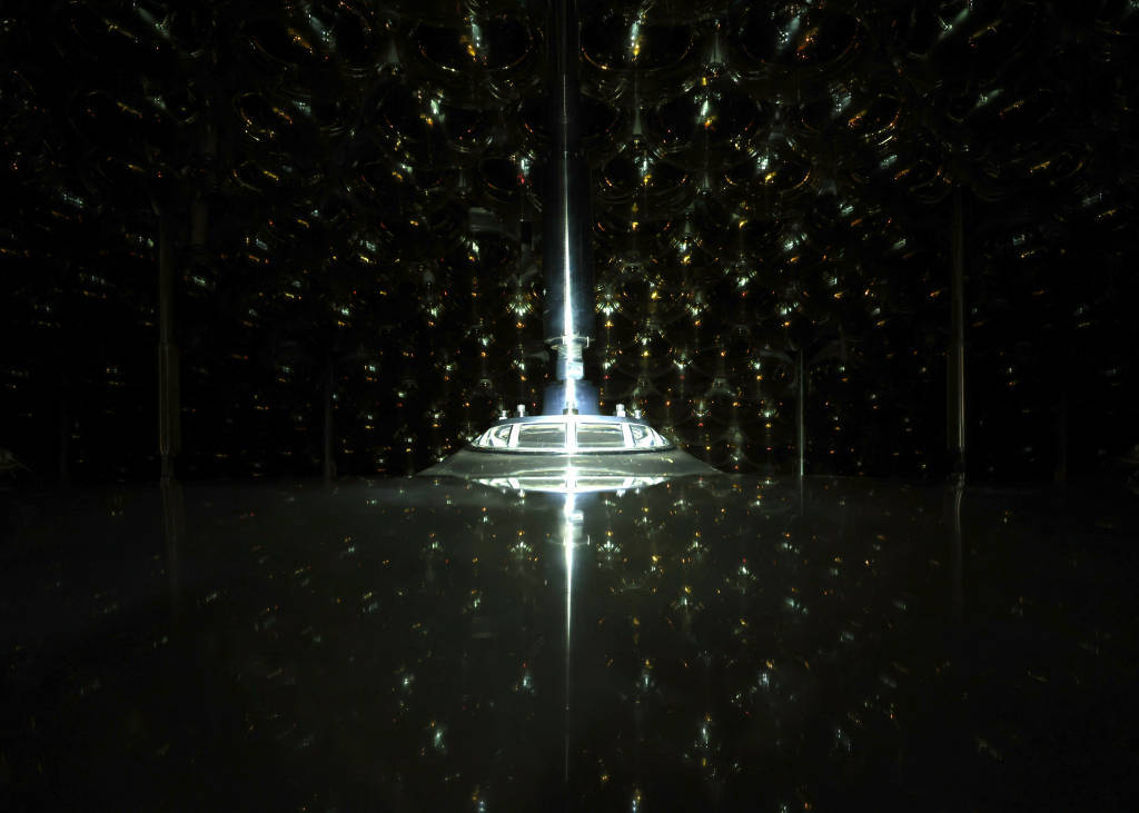 镜头内外|地下700米<strong></p>
<p>binance</strong>,国之重器捕捉“幽灵粒子”