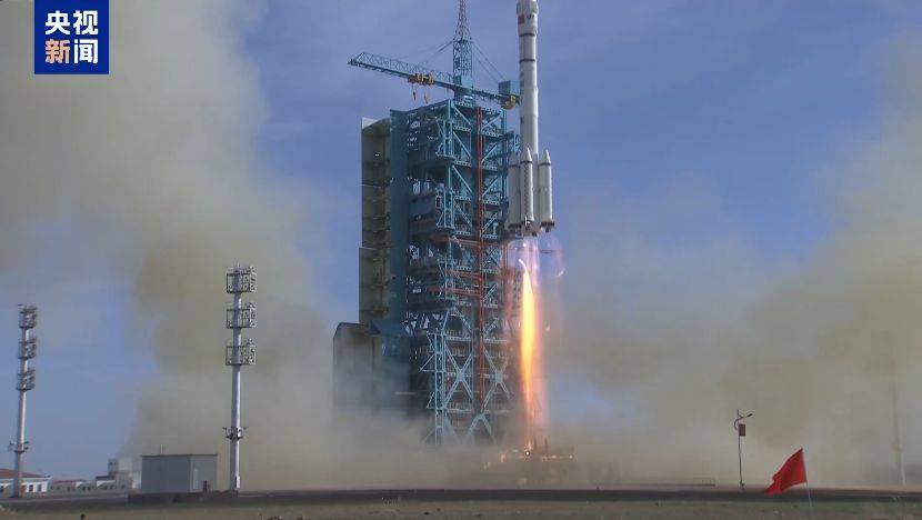 首次应急发射<strong></p>
<p>Binance下载</strong>!神舟二十二号飞船发射圆满成功!飞船上装了啥?怎么装?一文揭秘