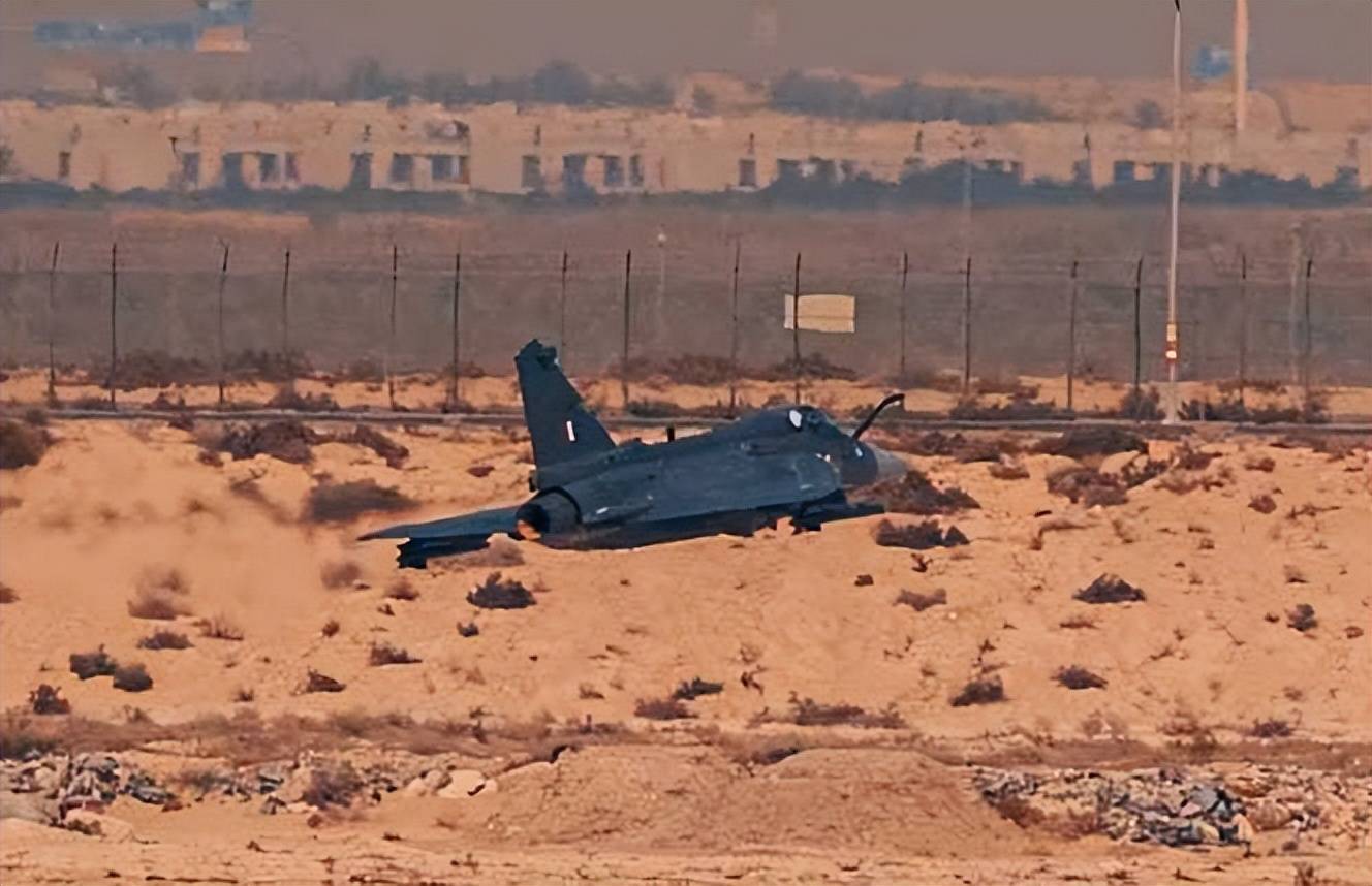 印度光辉坠机<strong></p>
<p>币安binance</strong>,美印爆发吵架,破口大骂发动机后,美军献上加油机