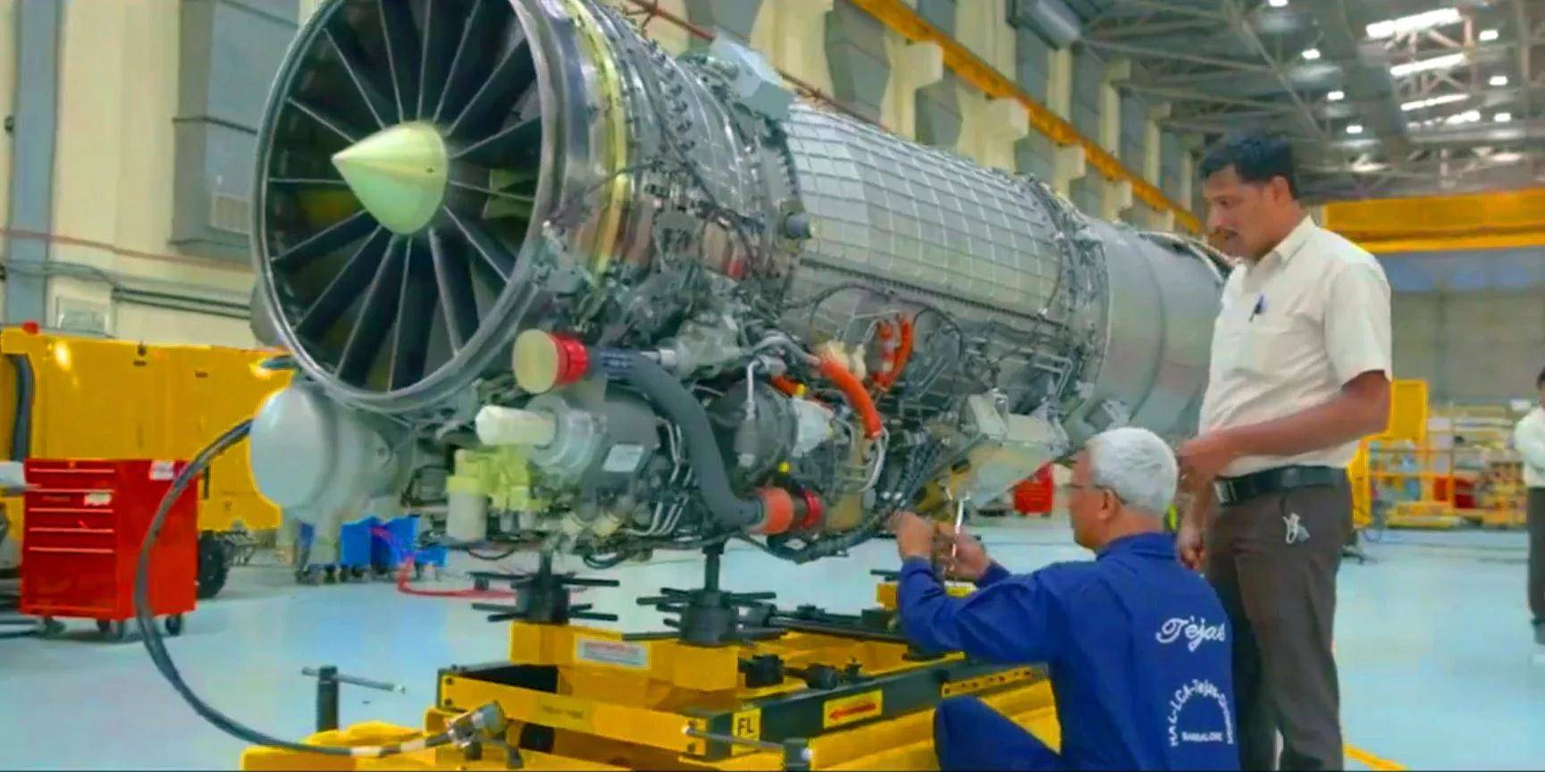 印度光辉坠机<strong></p>
<p>币安binance</strong>,美印爆发吵架,破口大骂发动机后,美军献上加油机