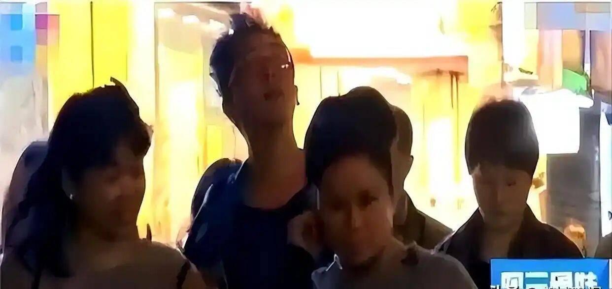 考古|港圈富二代曝被百名女星投怀送抱?交往3个女友雨露均沾<strong></p>
<p>币安binance</strong>,他是现代韦小宝